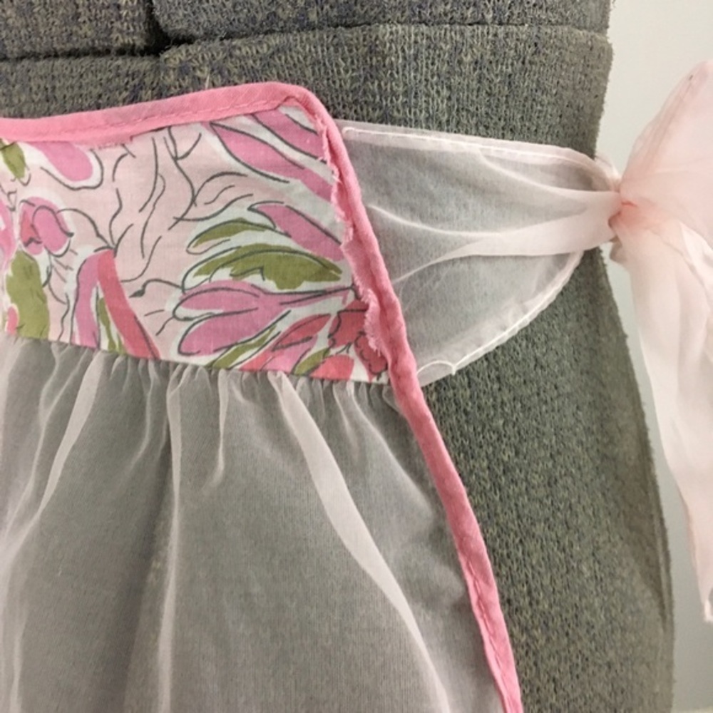 Vintage Pink Half Apron Sheer Chiffon Abstract Lace Tie Back Hostess - Picture 3 of 15